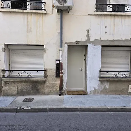 Kastor アパート *